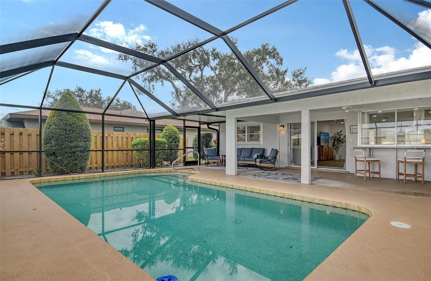 Private pool