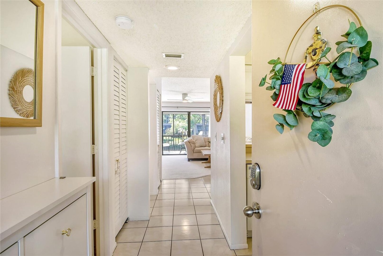 Front entryway into unit